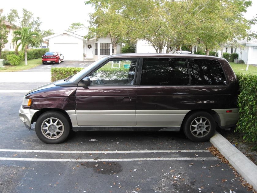 Mazda MPV 1995