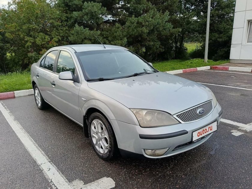Форд Мондео 3 золотистый