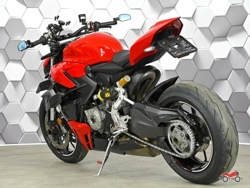 Ducati streetfighter