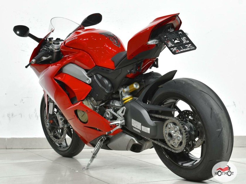 Мотоцикл ducati panigale v 4
