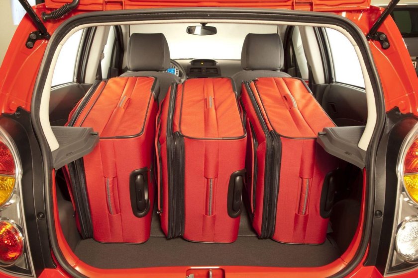 Chevrolet Spark багажник