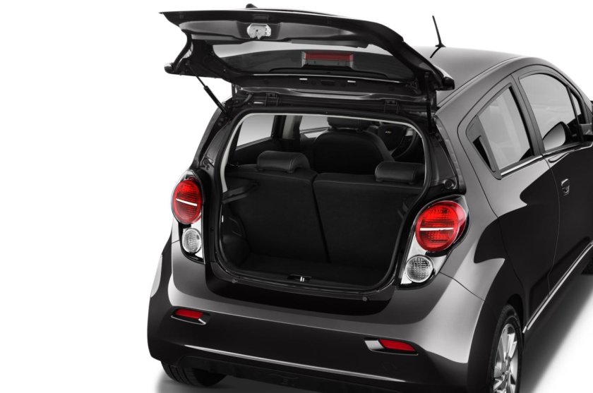 Chevrolet Spark 2011 багажник