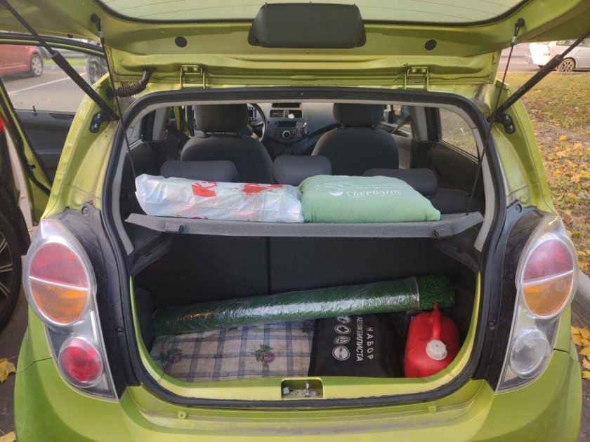 Chevrolet spark 2011 багажник
