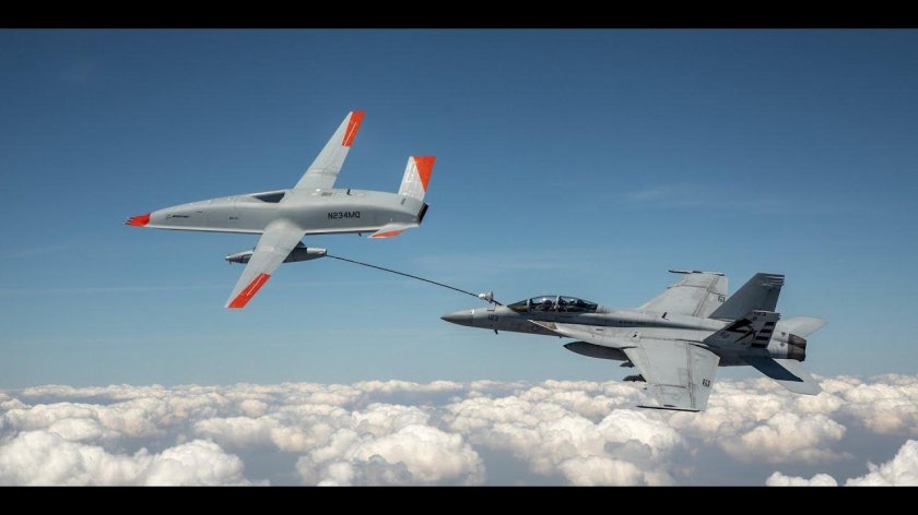 Дозаправка самолета в воздухе