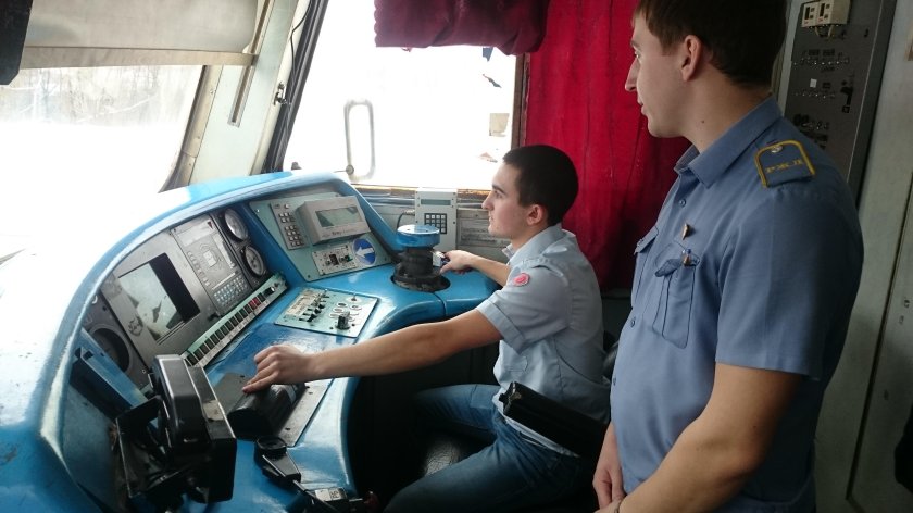 Профессия помощник машиниста электровоза