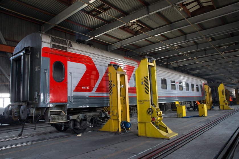 Домкрат УДС-160