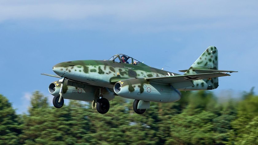 4 Моторный самолет ВВС