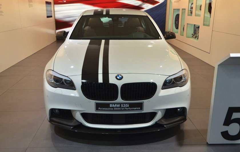 BMW 5 f10 m Performance