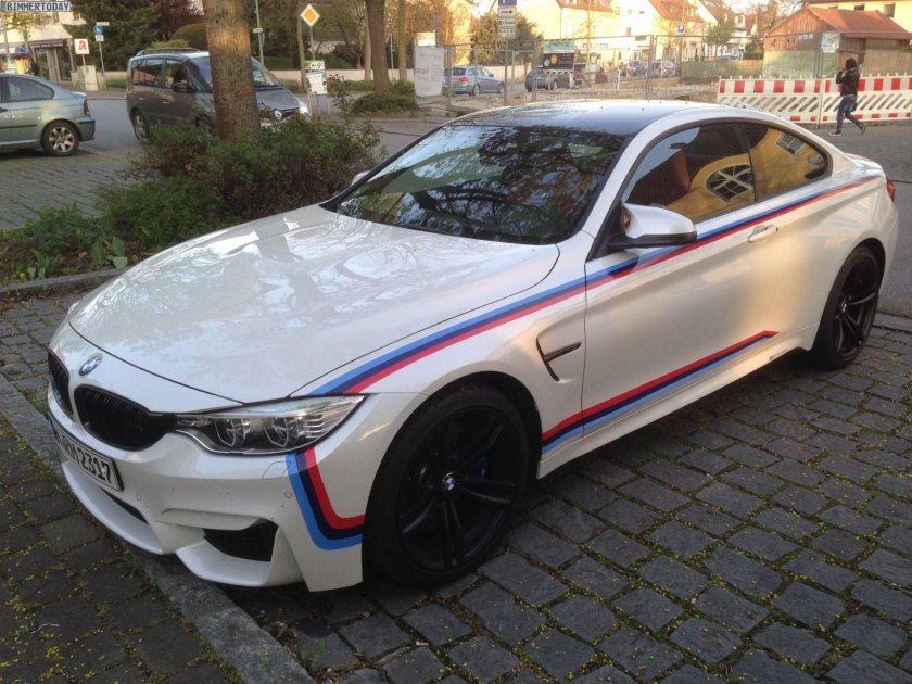 BMW m4 винил
