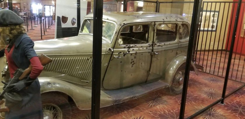 Машина бонни и клайда в музее