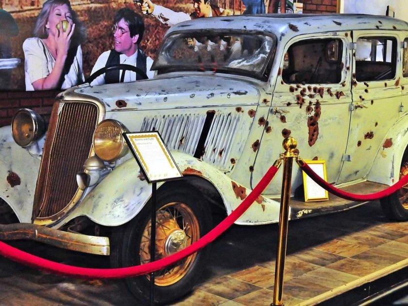 Машина Бонни и Клайда в музее