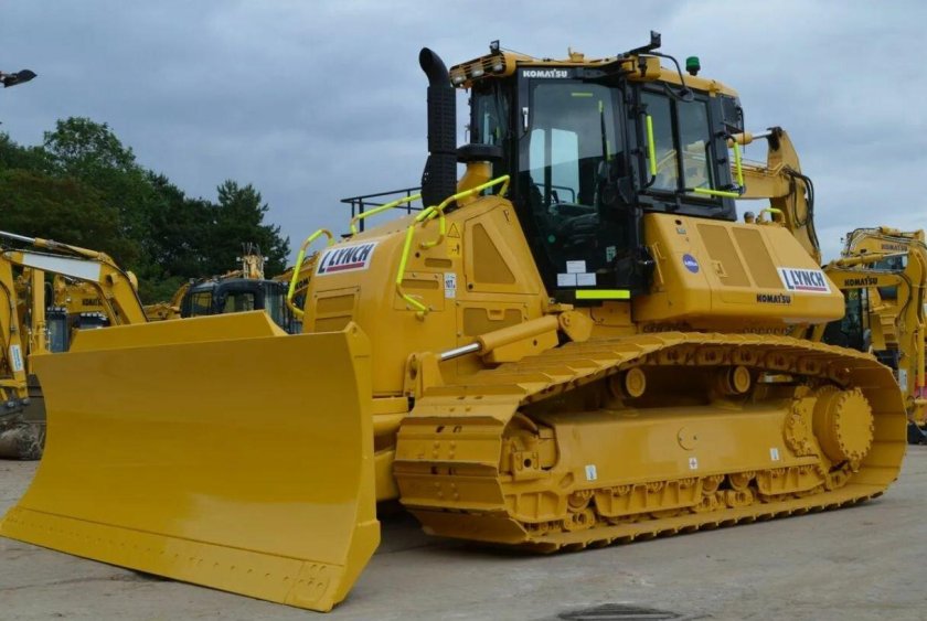 Бульдозер Komatsu d61