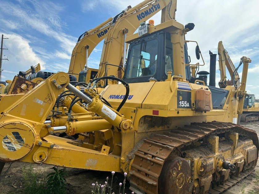 Бульдозер коматсу