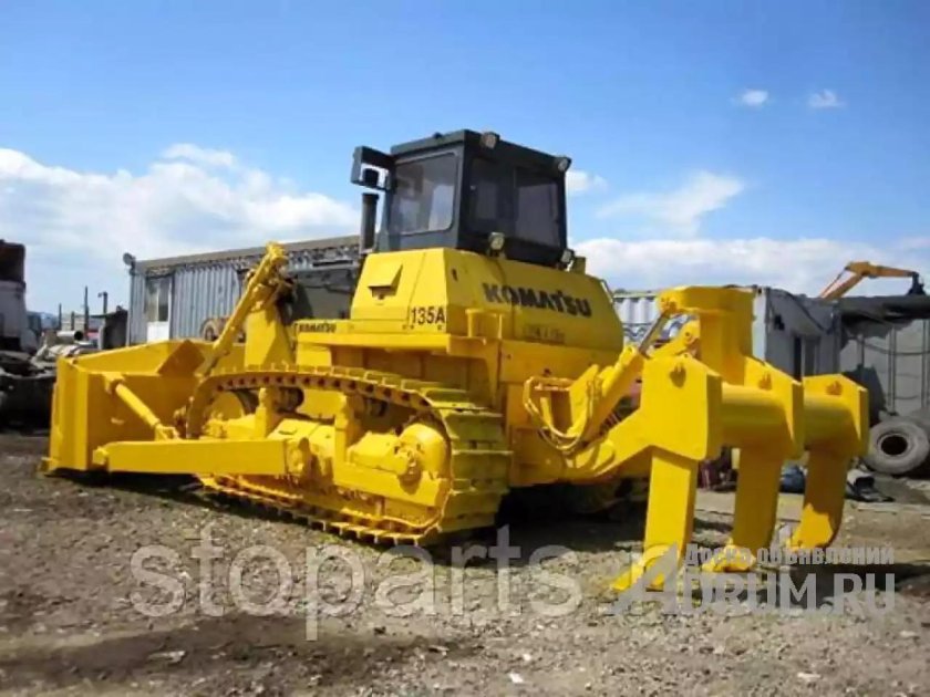 Коматсу 135 бульдозер