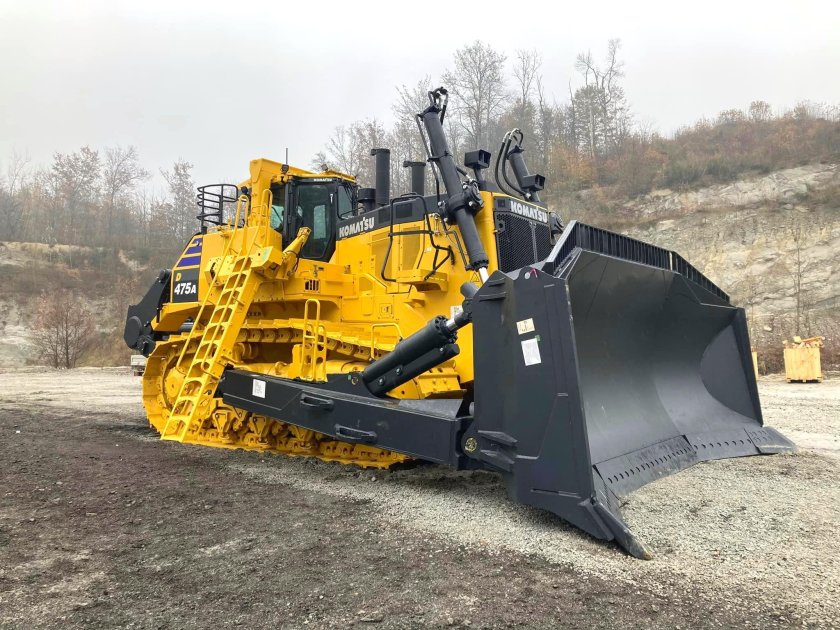Бульдозер komatsu d475