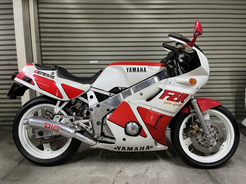 Yamaha fzr 400 1990