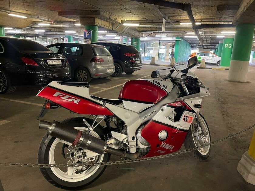 Yamaha fzr 400