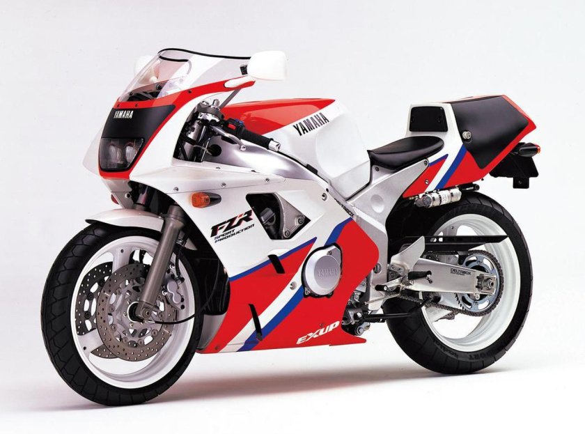 Yamaha FZR 400