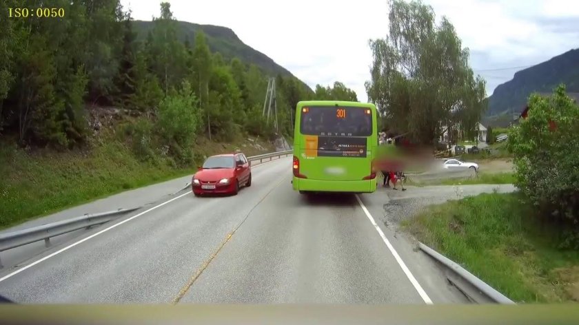 Экстренное торможение фуры