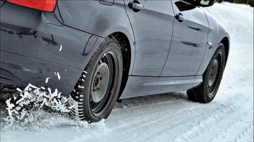 Машина буксует