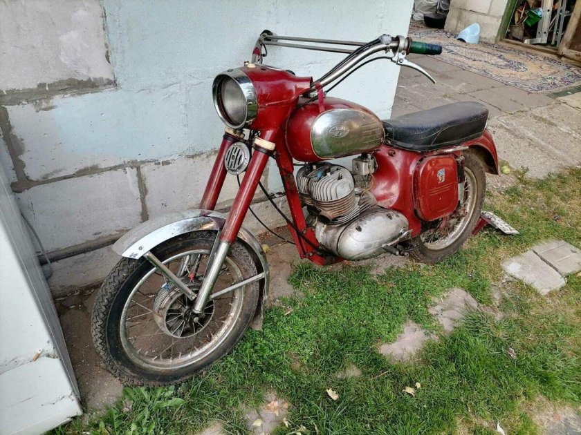 Ява старушка