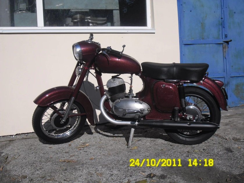 Ява старушка 1960