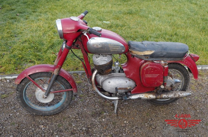 Мотоцикл ява 350 старушка