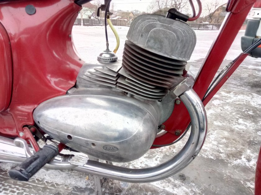 Ява 360 старушка