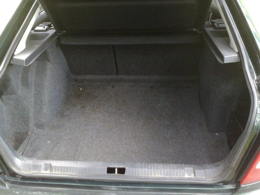 Полка багажника Шкода Октавия