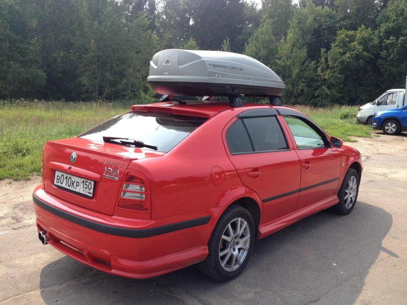 Багажник на крышу Skoda Octavia Tour