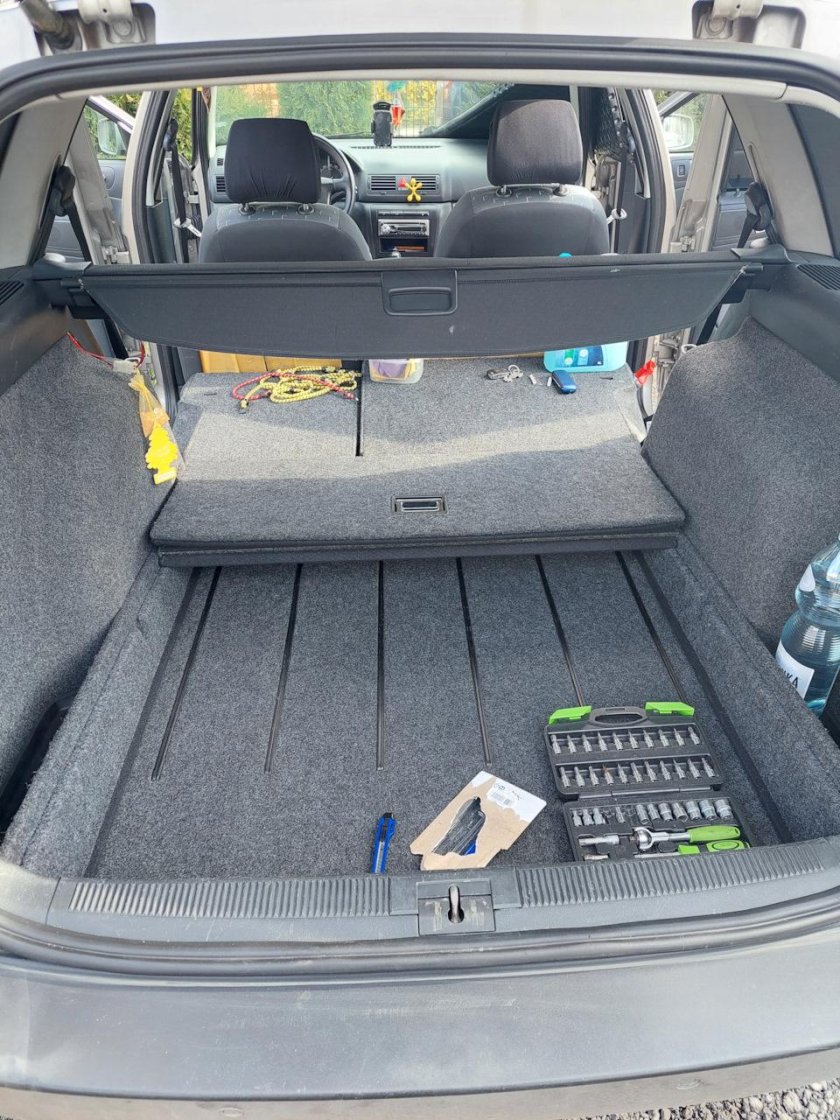 Какие колонки стоят в шкоде Октавиа тур универсал