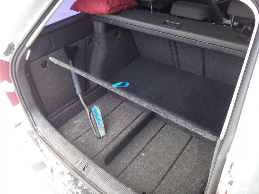 Полка багажника Шкода Октавия а5