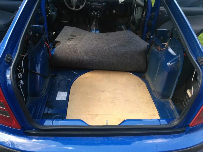 Octavia a4 багажник