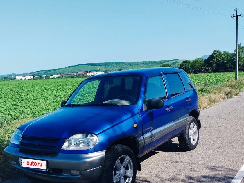 Синяя нива шевроле 2006г