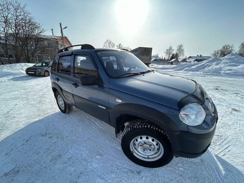 Шевроле нива 2012