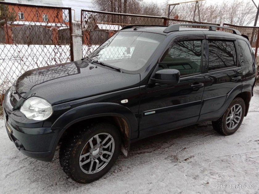 Нива Шевроле металлик