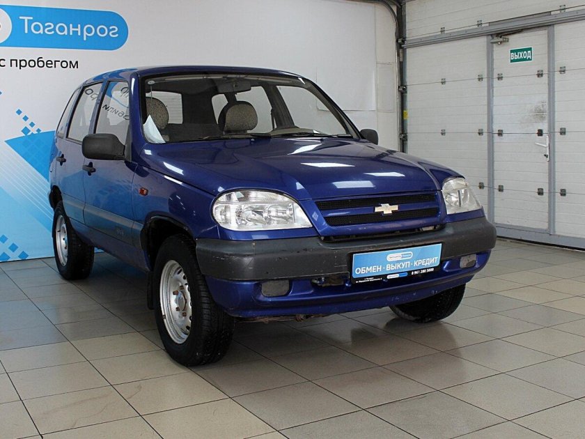 Нива Шевроле синяя
