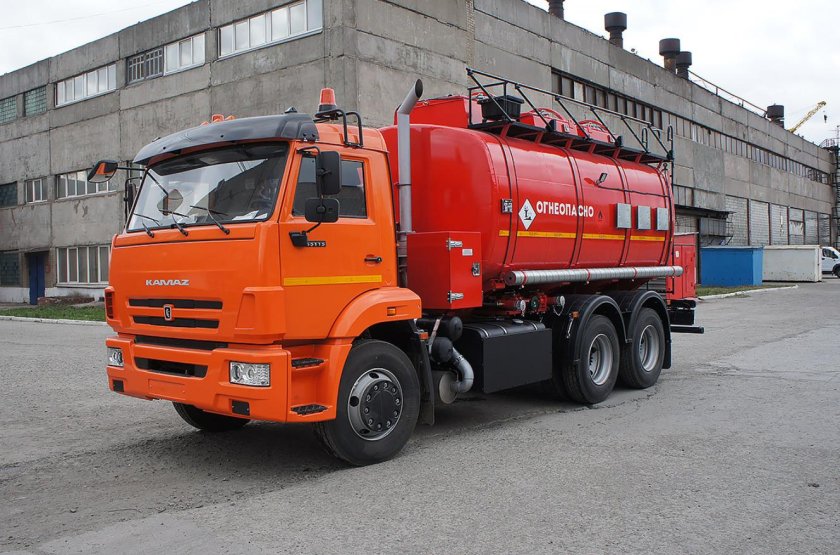 АТЗ-17 на шасси КАМАЗ 65115