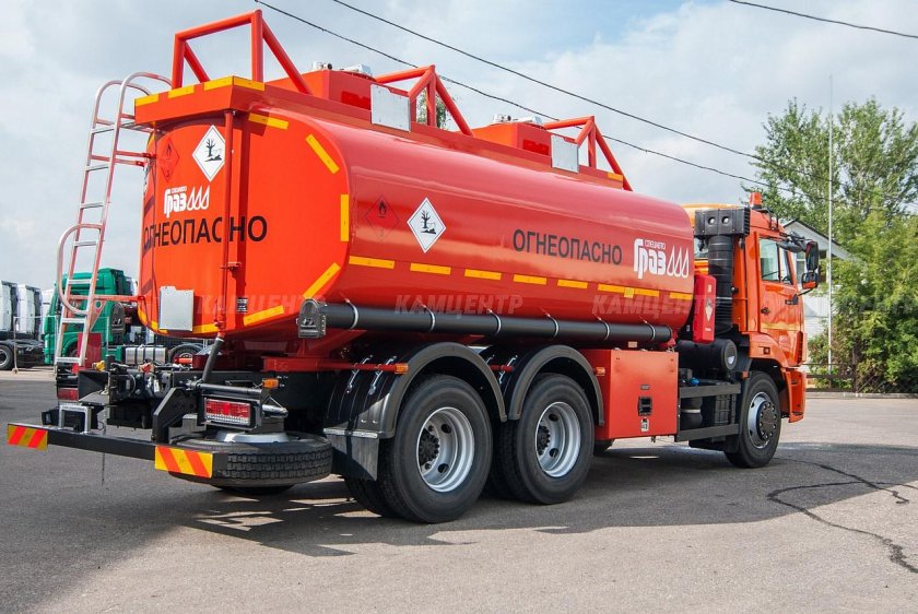 Камаз шоссейник 65115 бензовоз