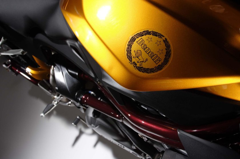 Benelli Cafe Racer