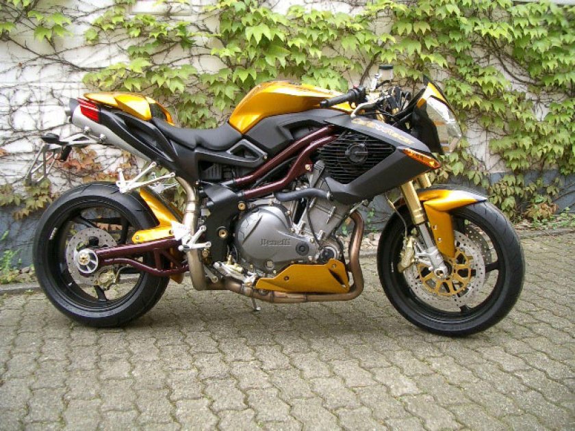 Benelli Cafe Racer 1130