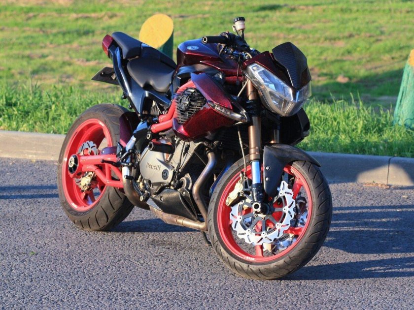 Стелс бенелли 600