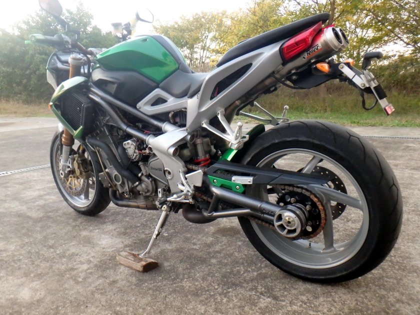 Aprilia sl 750 shiver