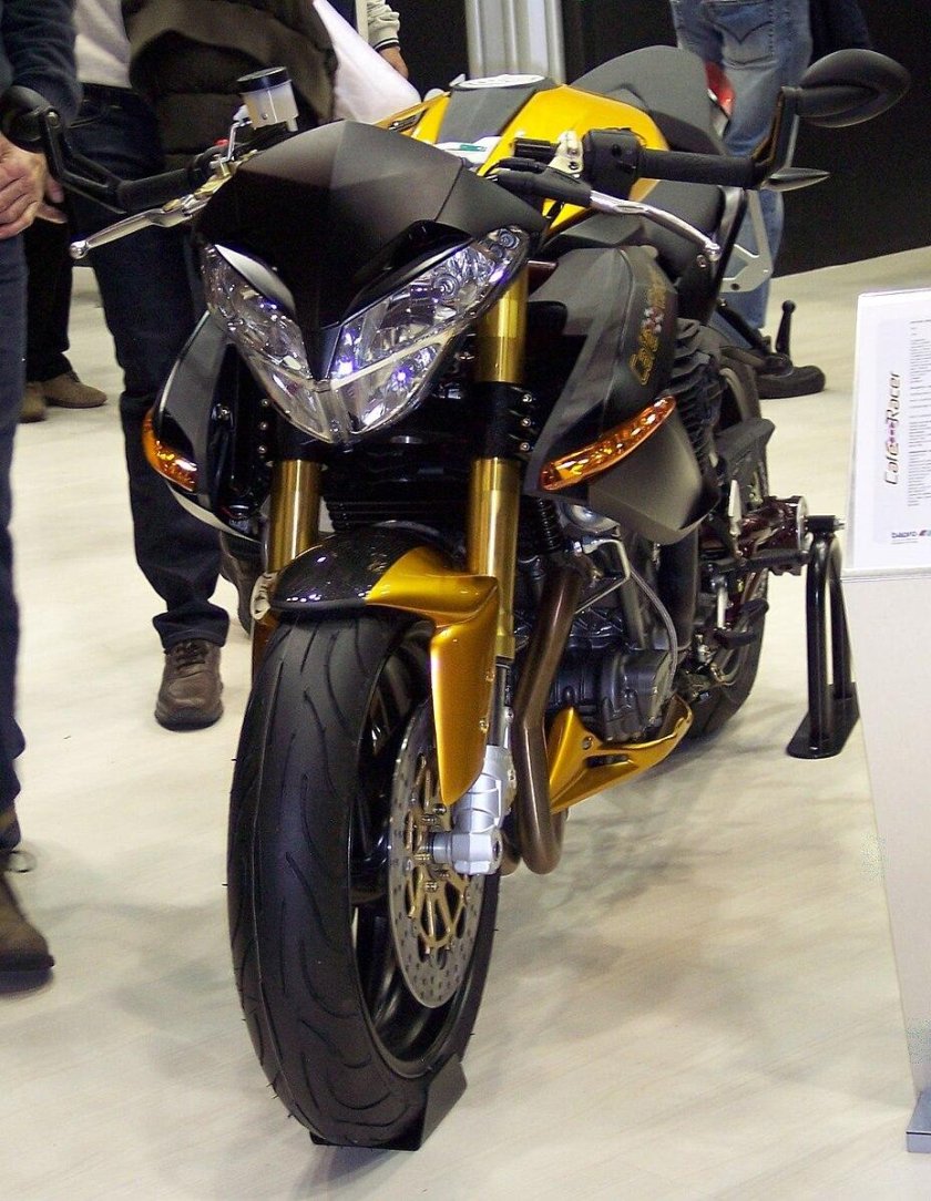 Benelli TNT 899