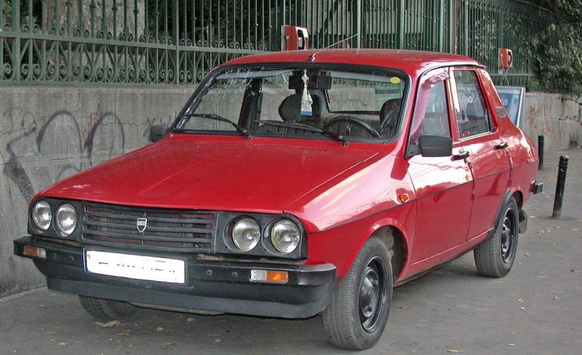 Dacia 1990