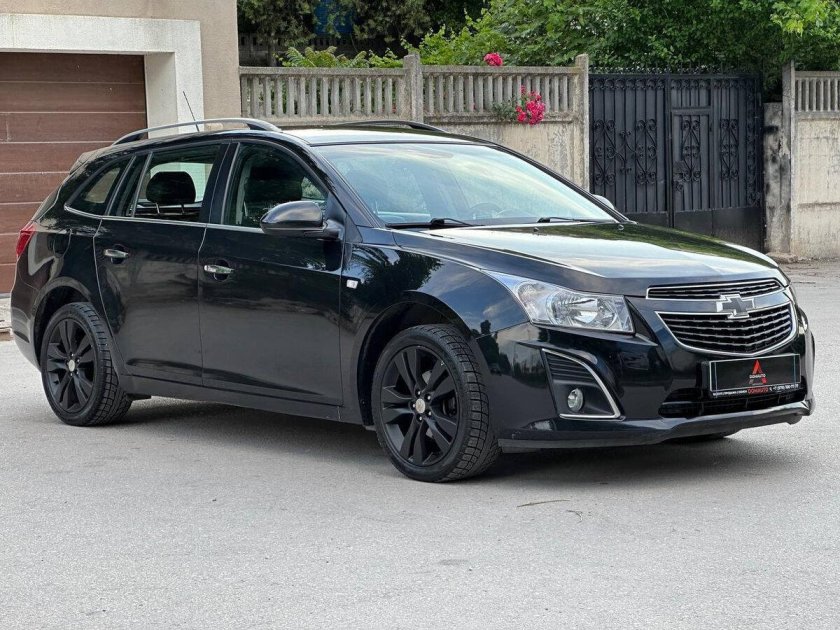 Chevrolet cruze универсал