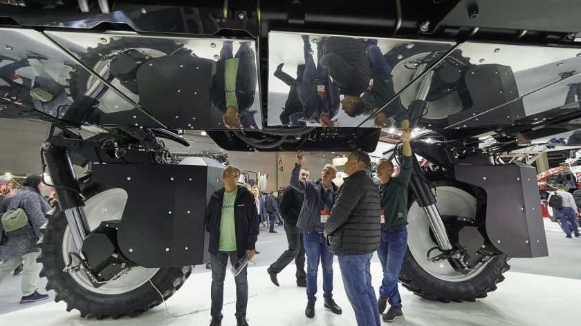 Самоходный опрыскиватель rsm sps - 3800 sentinel