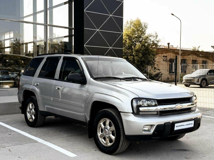 Chevrolet trailblazer 2005 года