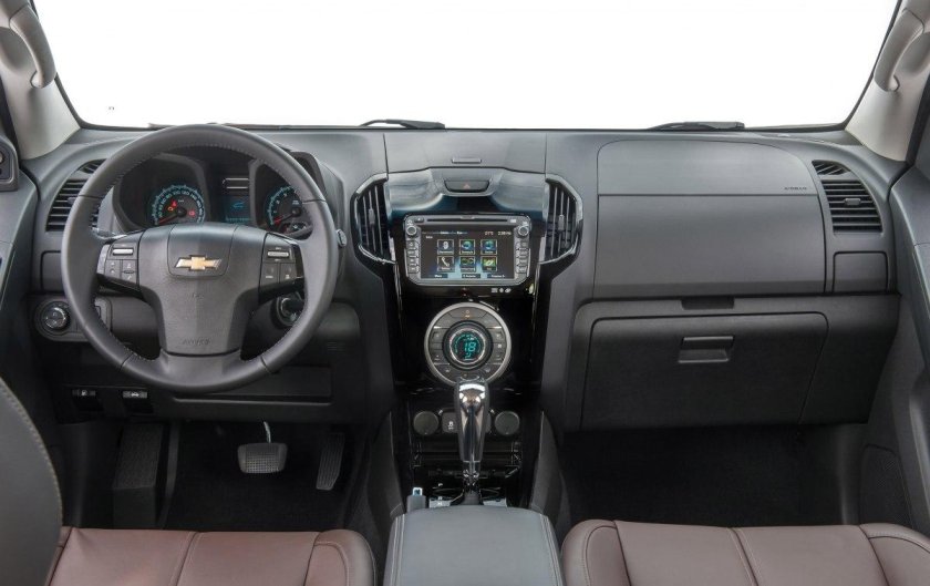 Шевроле Трейлблейзер 2 салон