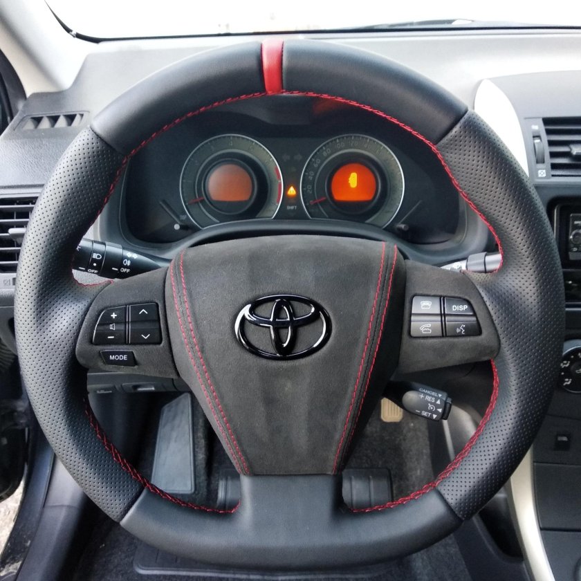 Руль Toyota Corolla e150